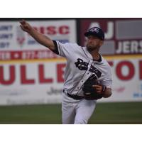 Somerset Patriots pitcher Bobby Blevins