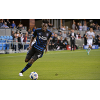 San Jose Earthquakes midfielder Fatai Alashe