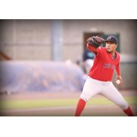 Salem Red Sox pitch Darwinzon Hernandez