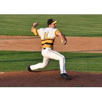 Willmar Stingers pitcher Noah Fluman